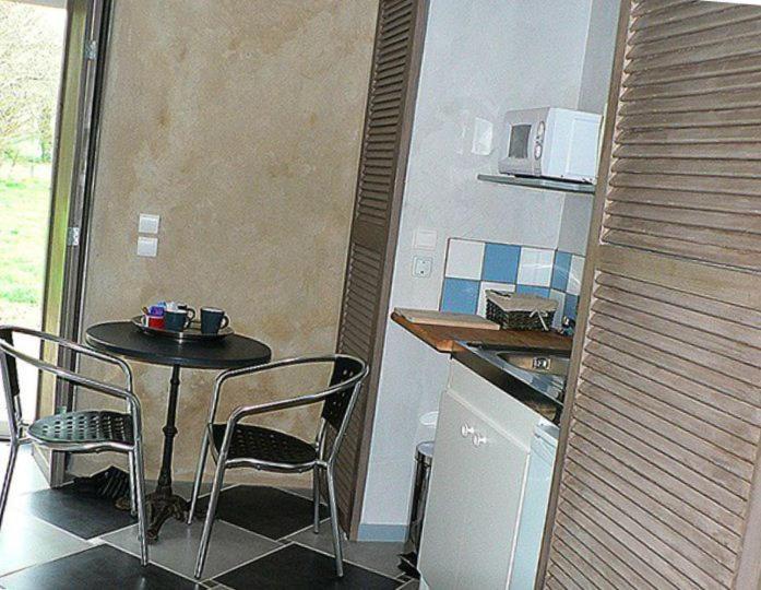 Bed and Breakfast La Malcotais Noyal-Chatillon-sur-Seich Zimmer foto